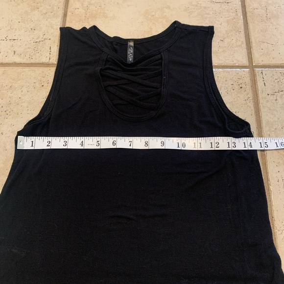 Splash Black Criss-Cross Cutout Neck Tank Top - Size Medium - Picture 3 of 5